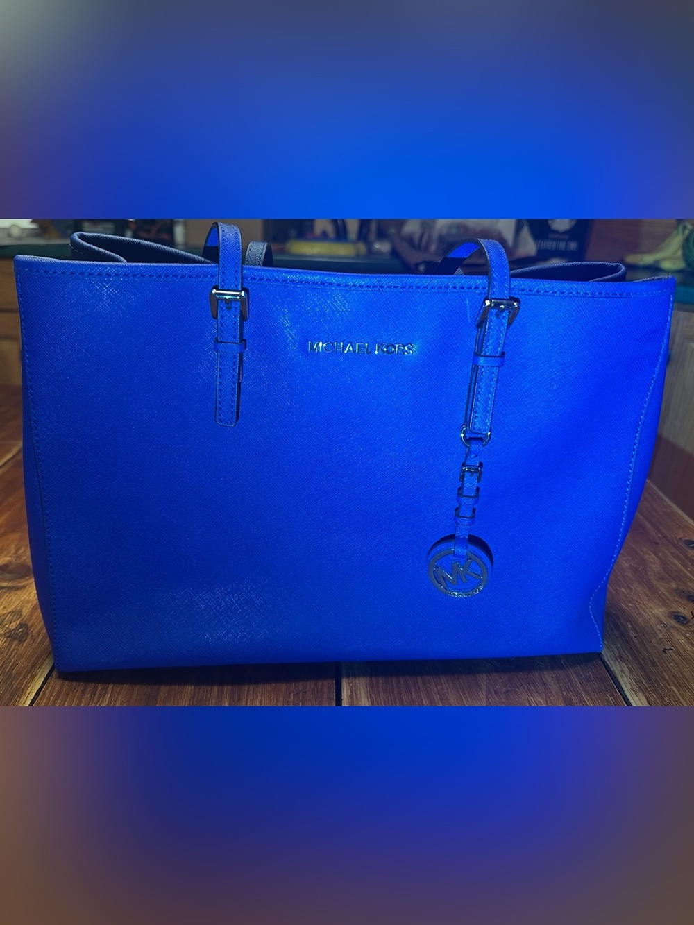 Michael Kors Jet Set Travel Large Tote Bag in Royal Blue - Picture 2 of 14